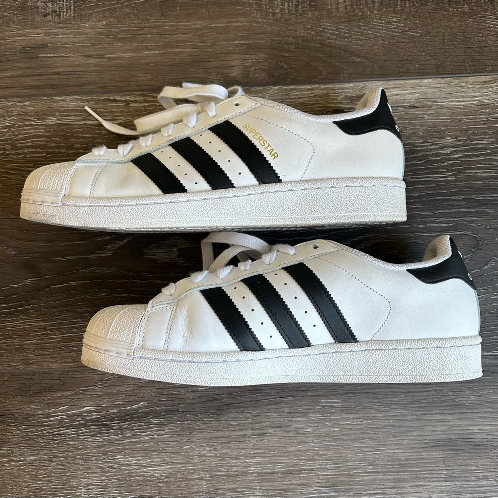 Adidas Superstar Black and White Sneaker Size 9 - Picture 6 of 10